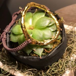 ⭐️TAI Hammered Gold Circle Statement Bracelet⭐️